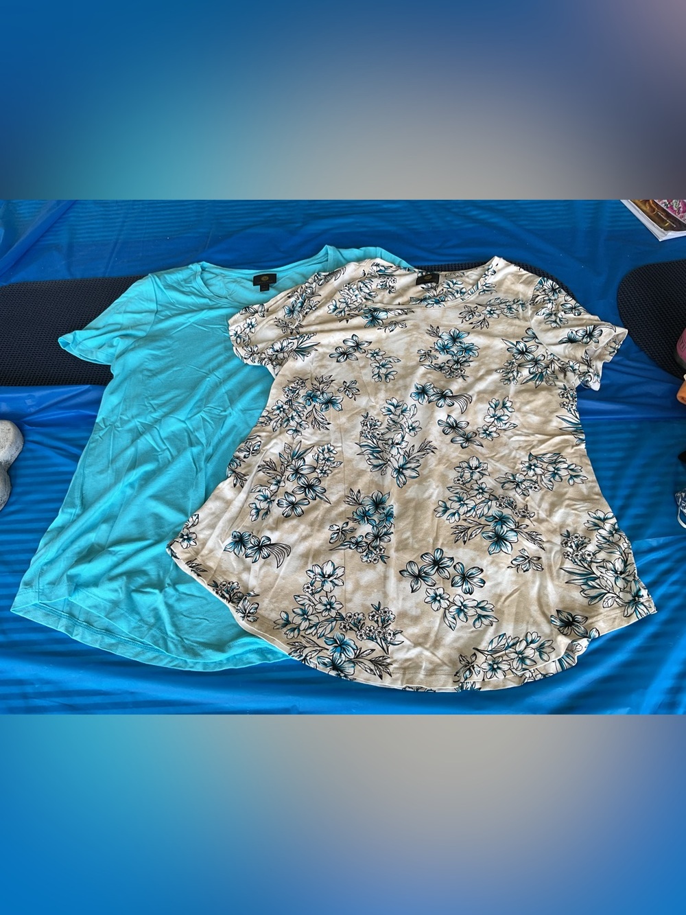 Solid Blue and Floral Scoop Neck Short Sleeve Tops
